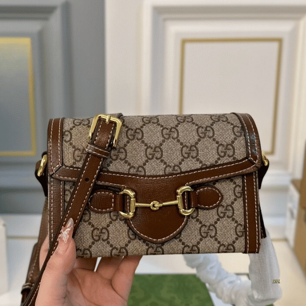 Gucci Horsebit 1955 Box Phone Bag Brown 7.1 Inches