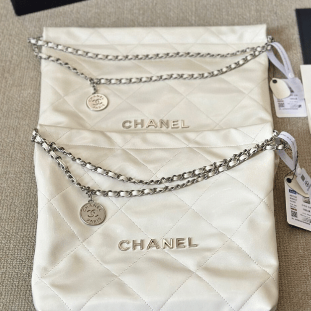 Chanel 22 Bag Small Oiled Off-White/Cream 11.8 Inches