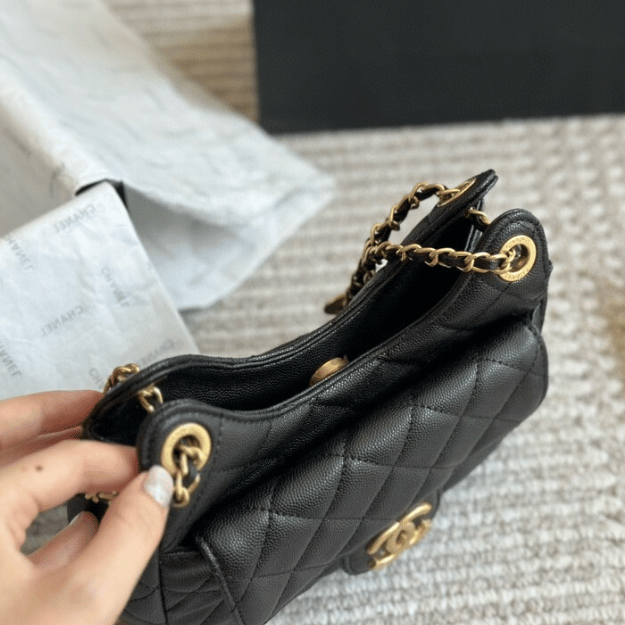 Chanel 22 Hobo/Shoulder Bag With Flap Pocket Black 7.5 Inches