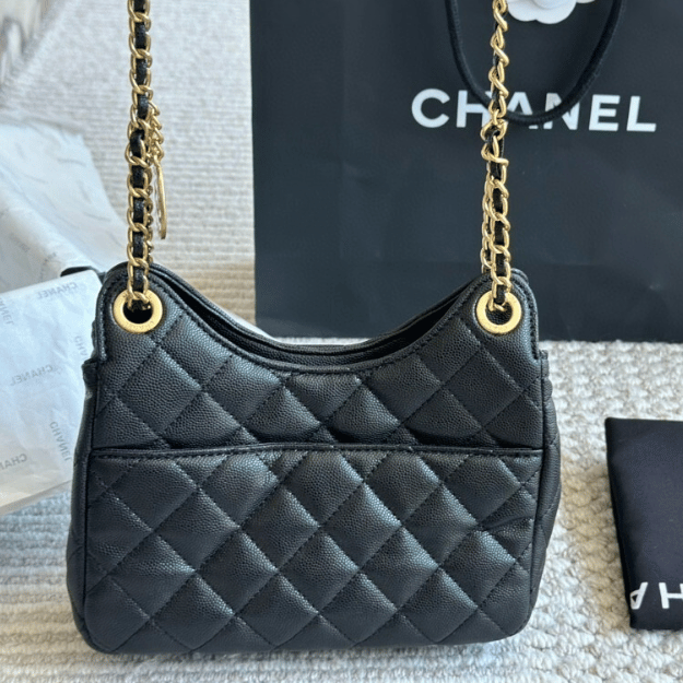 Chanel 22 Hobo/Shoulder Bag With Flap Pocket Black 7.5 Inches