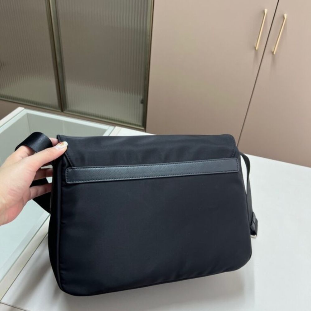 Prada Re Nylon Shoulder Bag Black 11.8 Inches 1Bd953 Rv44 F0002 V B1M