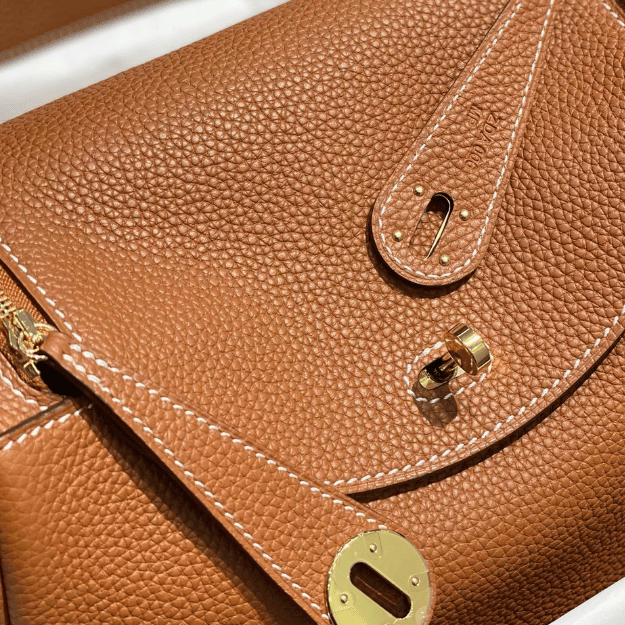Hermès Lindy 26 Bag Tan/Camel 10.2 Inches