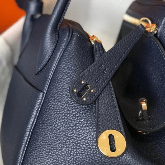 Hermès Lindy 26 Bag Navy Blue 10.2 Inches