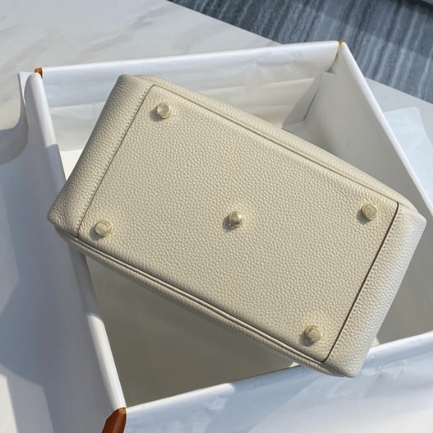 Hermès Lindy 26 Bag White/Off-White 10.2 Inches