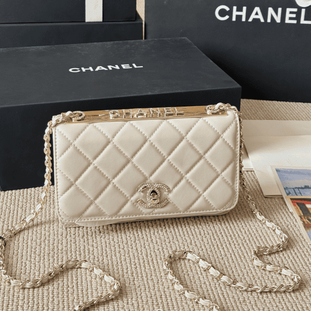 Chanel Trendy Cc Woc (Wallet On Chain) Off-White 7.5 Inches