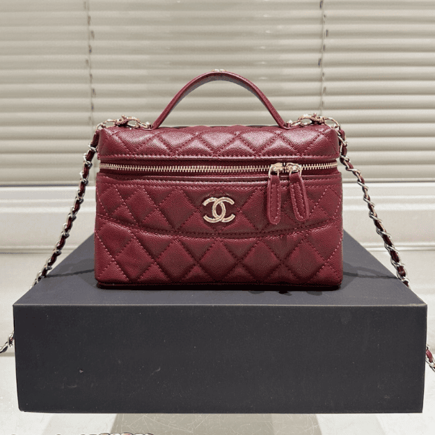 Chanel Vanity With Chain Burgundy 7.9 Inches