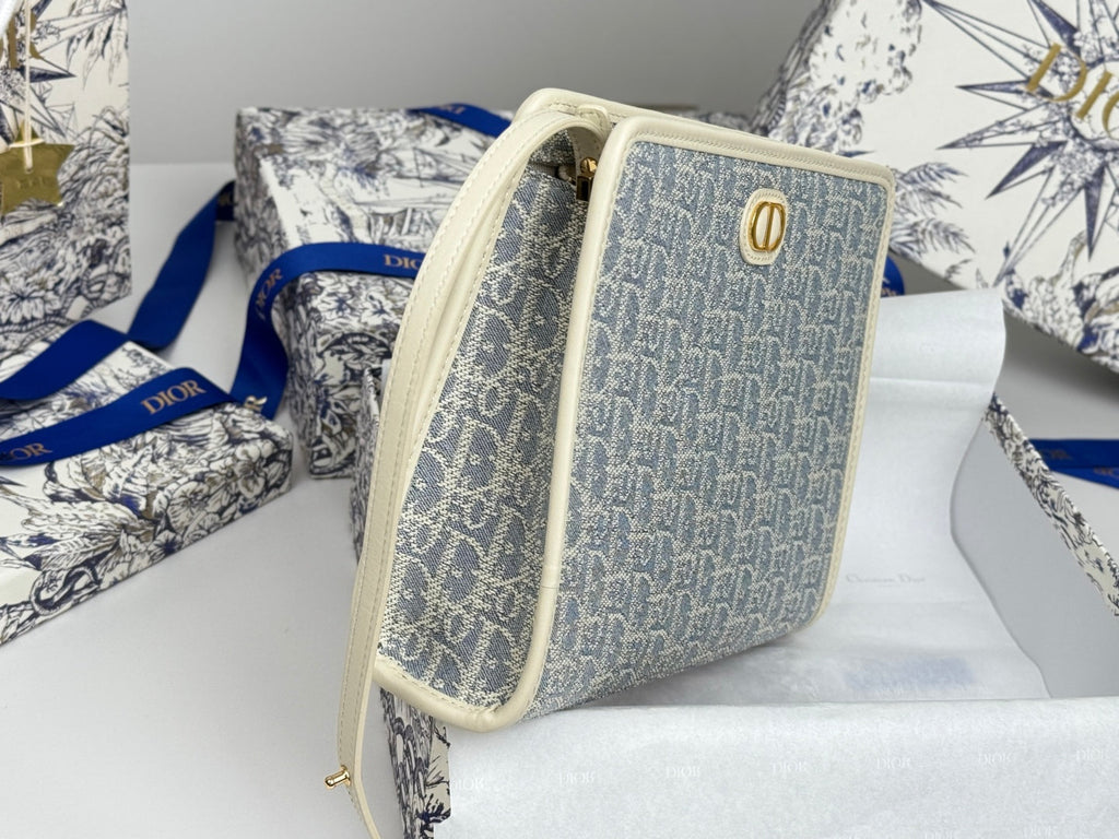 Dior 25S 30 Montaigne Dea Pouch Light Blue Oblique Jacquard 26 in Canvas
