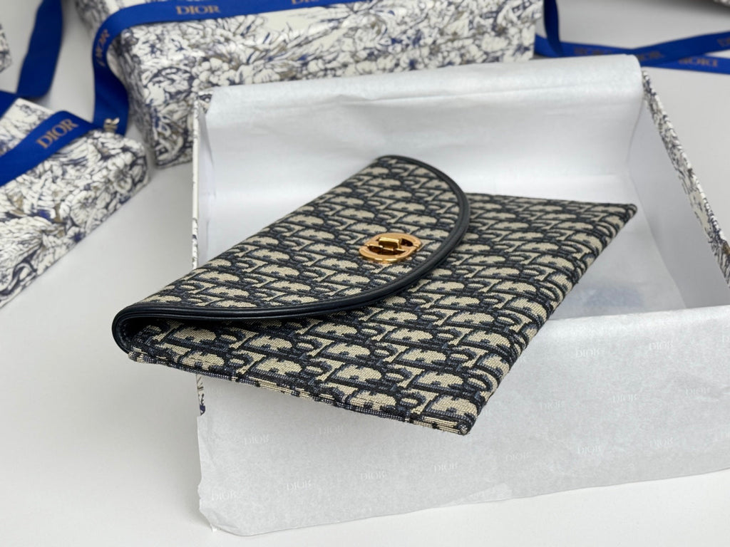 Dior 25S 30 Montaigne Avenue Pouch with Flap 30 in Blue Oblique Jacquard